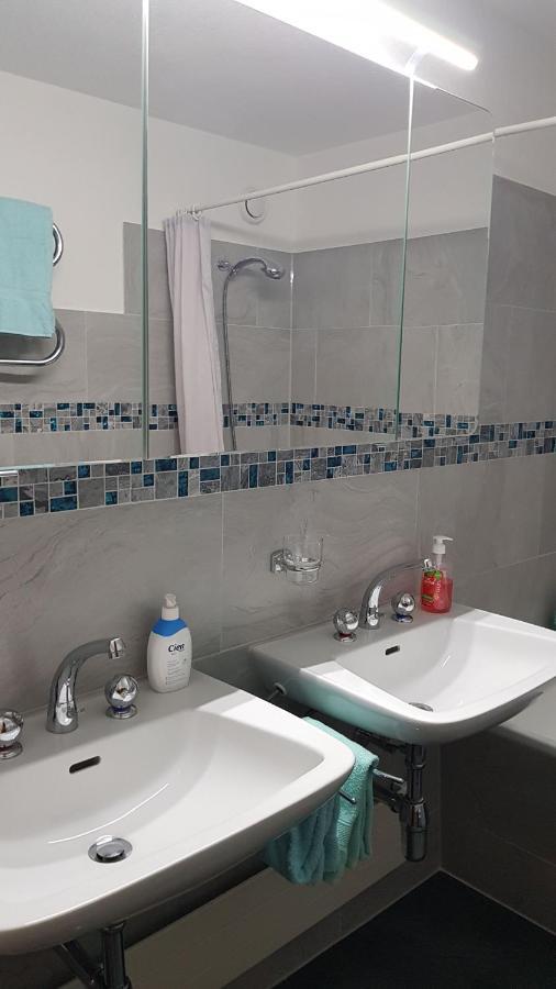 Holiday Accommodation - Swimming Pool Available 다보스 외부 사진