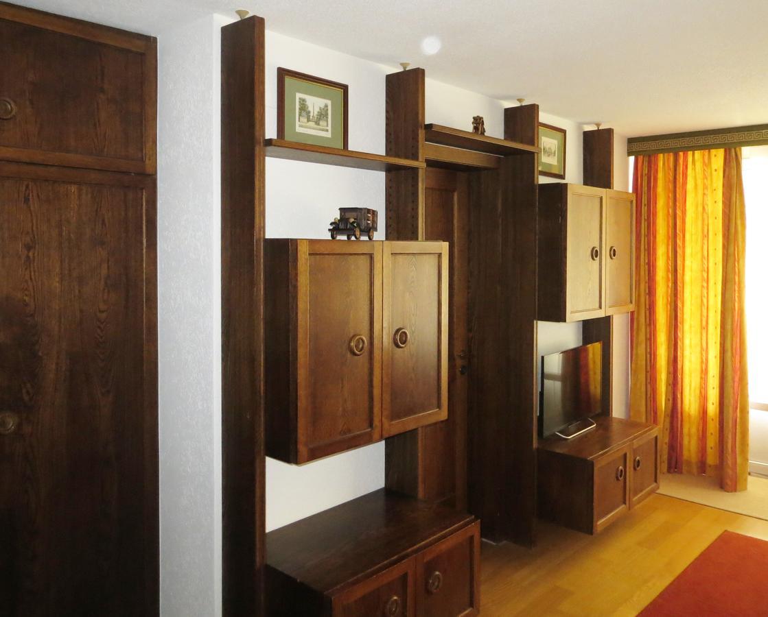 Holiday Accommodation - Swimming Pool Available 다보스 외부 사진